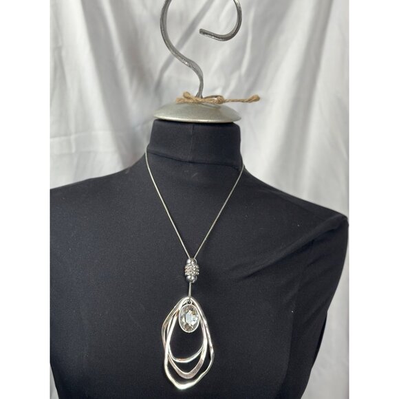 Silver-Tone Adjustable Necklace With Abstract Metal Loops & Clear Gemstone Penda - Picture 8 of 8